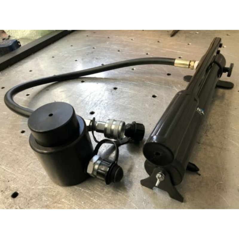 15 Ton Hydraulic Hand Pump and Pull Ramp